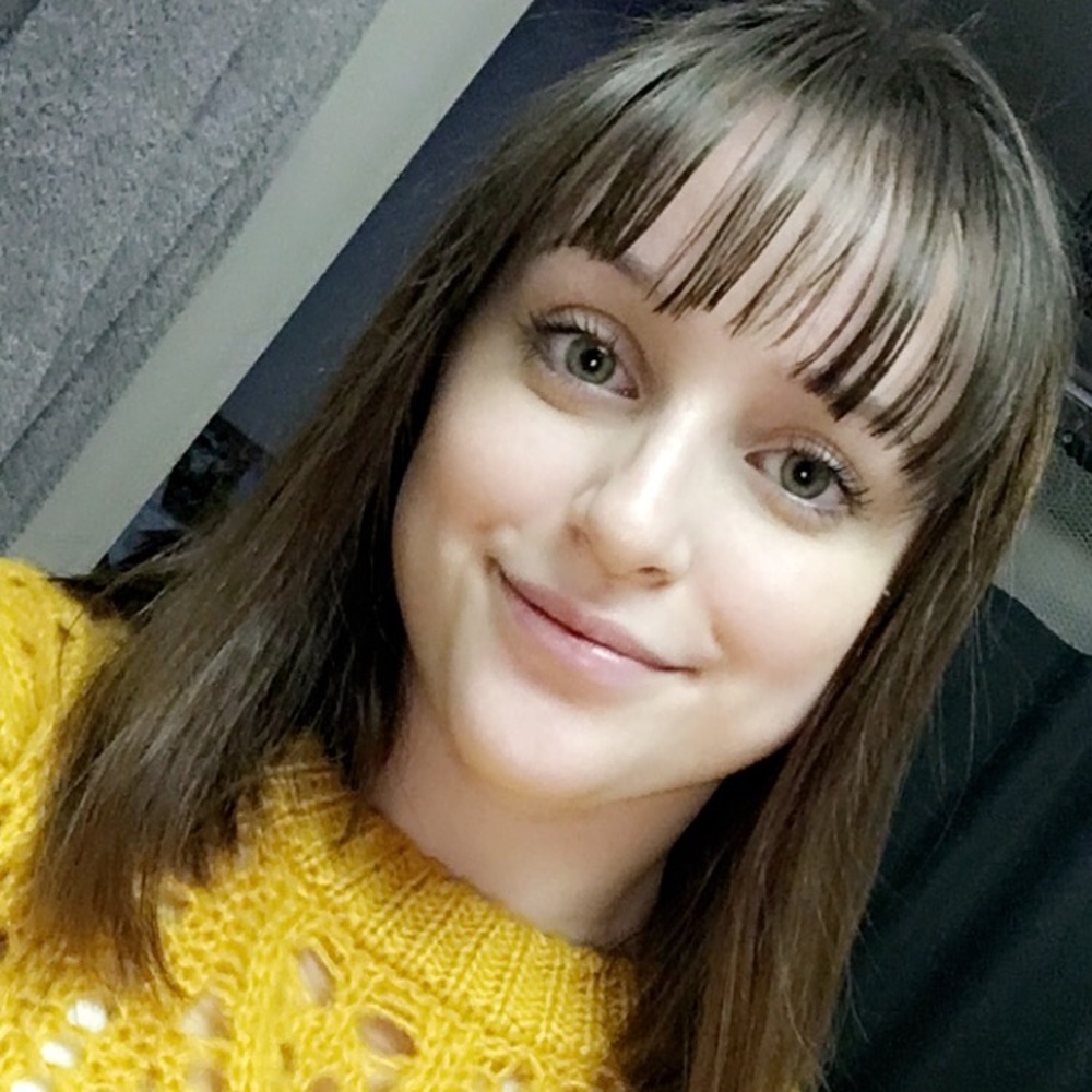 Meet your Posher, Julia